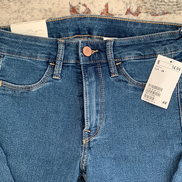 H&M Blue jeans, regular waist, ankle length skinny jeans size 25 - Picture 4 of 5